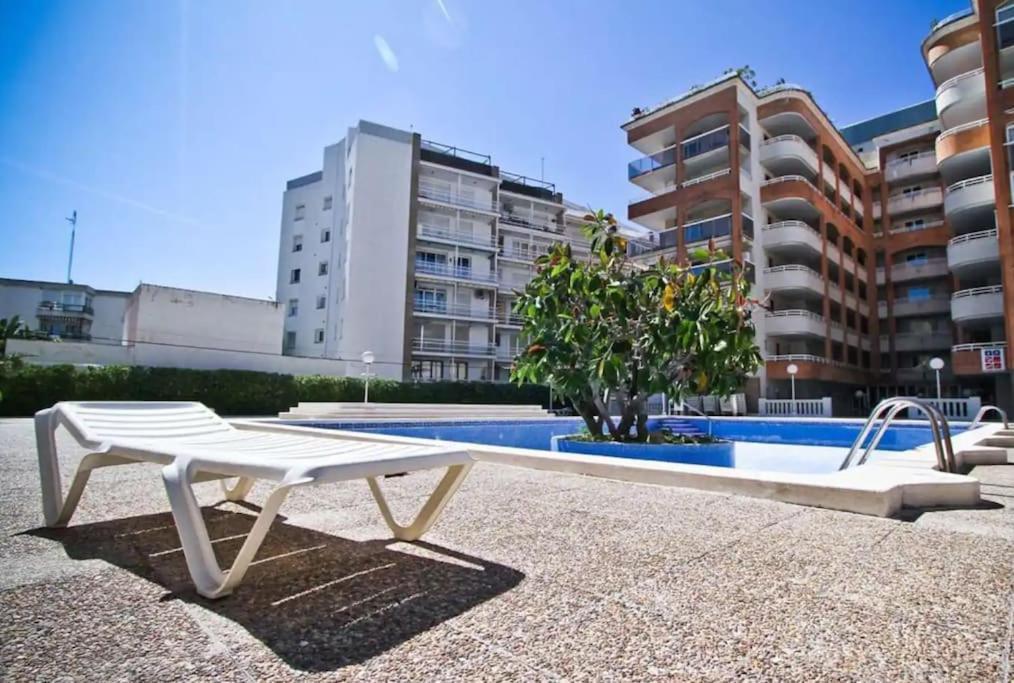 White Beach 100M Playa, Wifi, Pool 6Pax Salou Luaran gambar